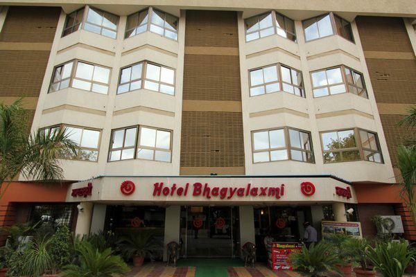 Hotel Bhagyalaxmi Shirdi Esterno foto