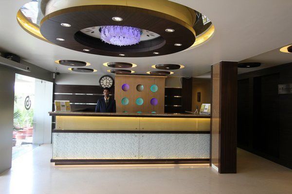 Hotel Bhagyalaxmi Shirdi Esterno foto